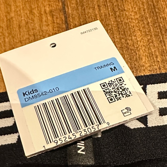 Nike Kids Black Leggings with White Logo - Picture 3 of 4